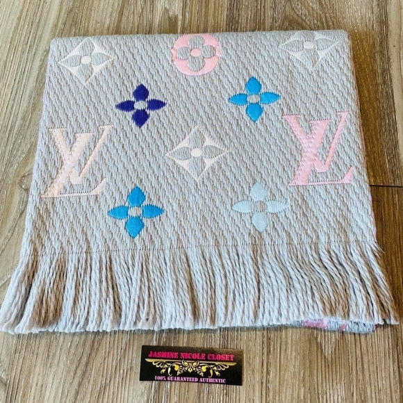 Louis Vuitton Rainbow Logomania Scarf Wool & Silk - Picture 4 of 8